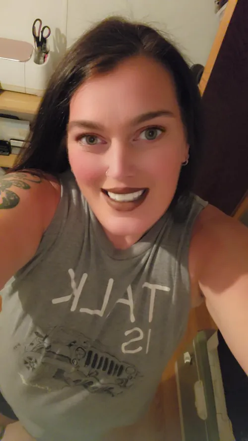 I would love to find a older man to have lots of online fun