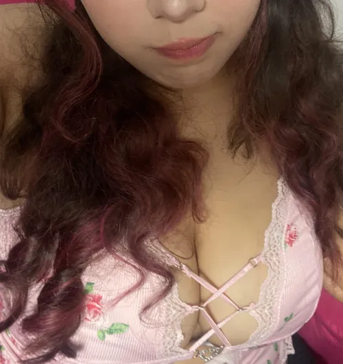 Mmmh I need to be cuddled 🥺💗