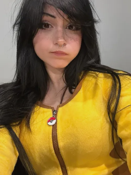 Pikachu (Pokemon) by Julzzess