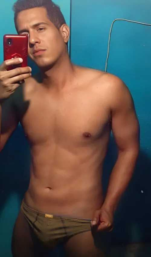 How does it look on me speedo?