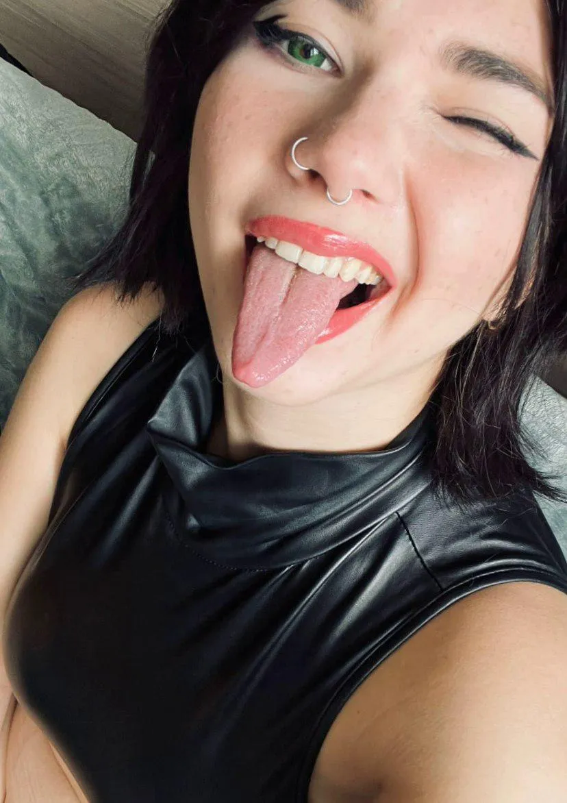 my tongue's ready eat you