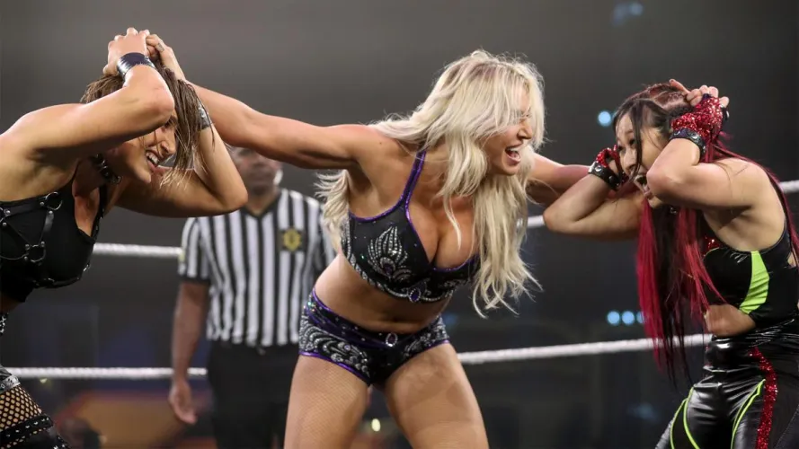Charlotte dominates Rhea and Io