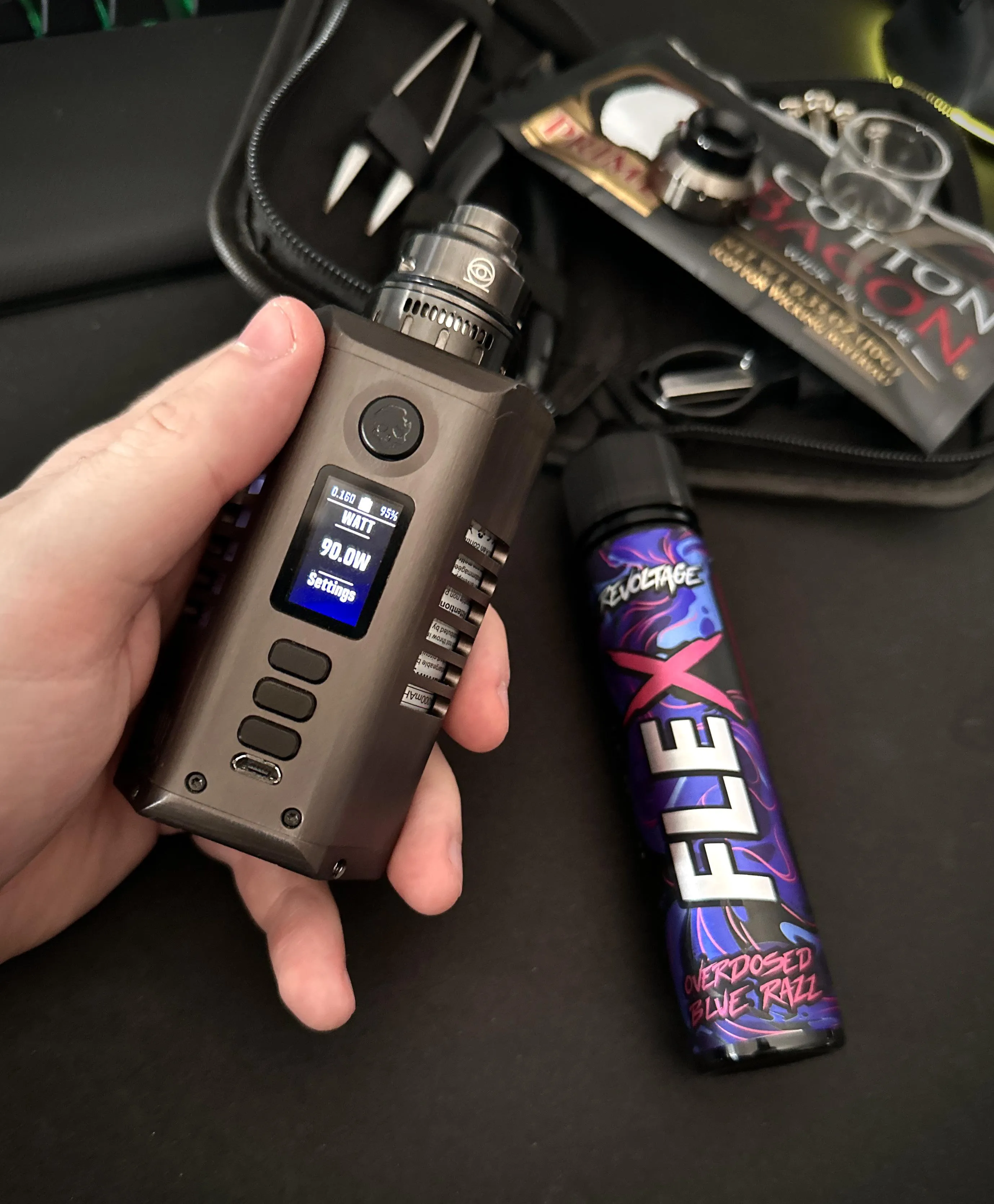 Any advice on wicking the Osiris RTA 30 mm?