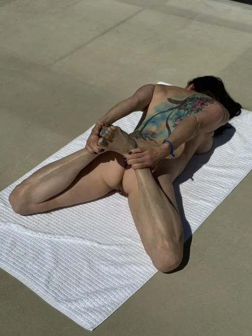 do you mind if this milf does some naked yoga outside? would you watch?