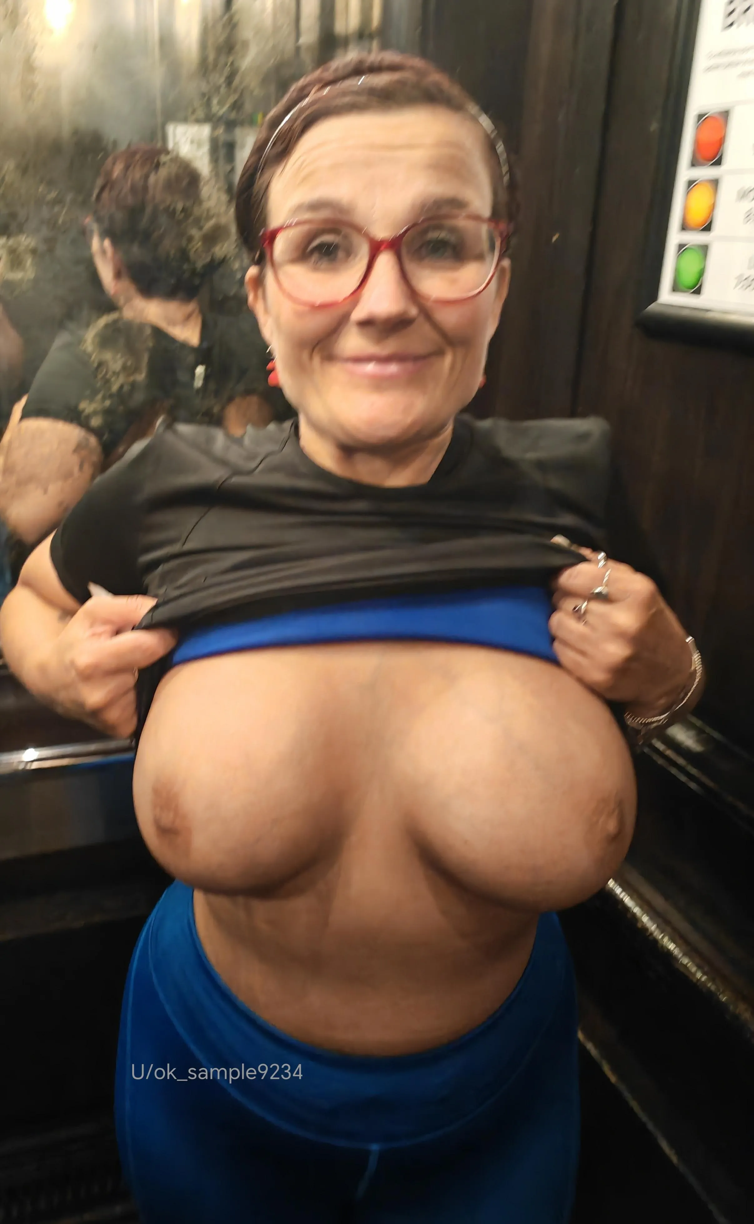 Elevator flashing xx 42 UK Female