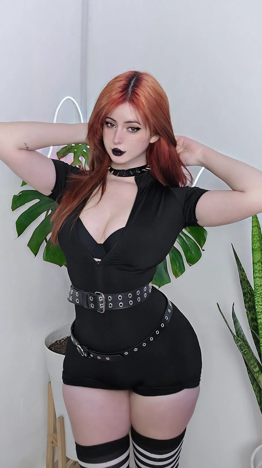 no words, just obedience. this goth body’s yours...