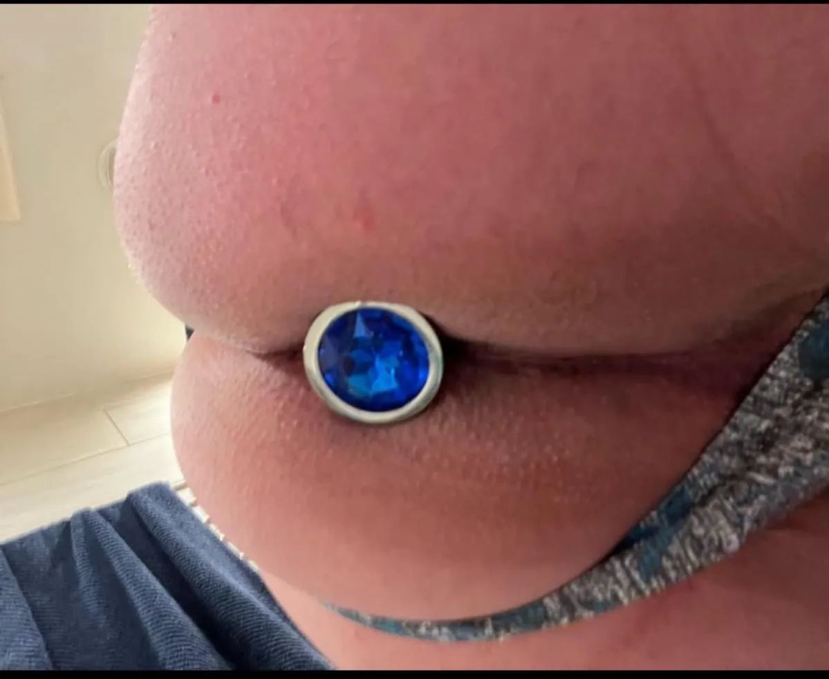 Sissy for bbc looking for a dildo training video to follow along w my bbc dildo