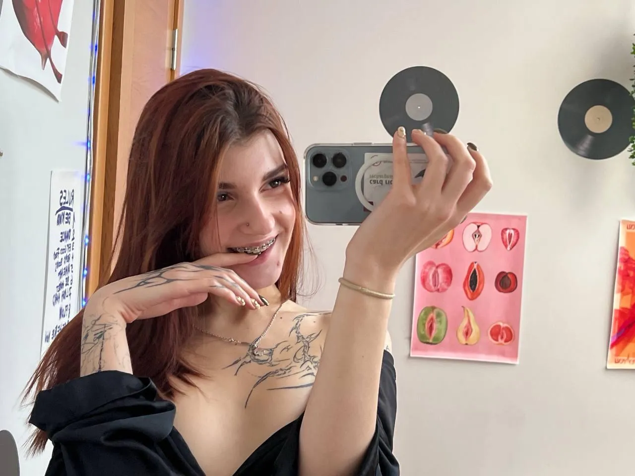 collar slipped, tattoos out, braces smiling… felt kinda cute today <3