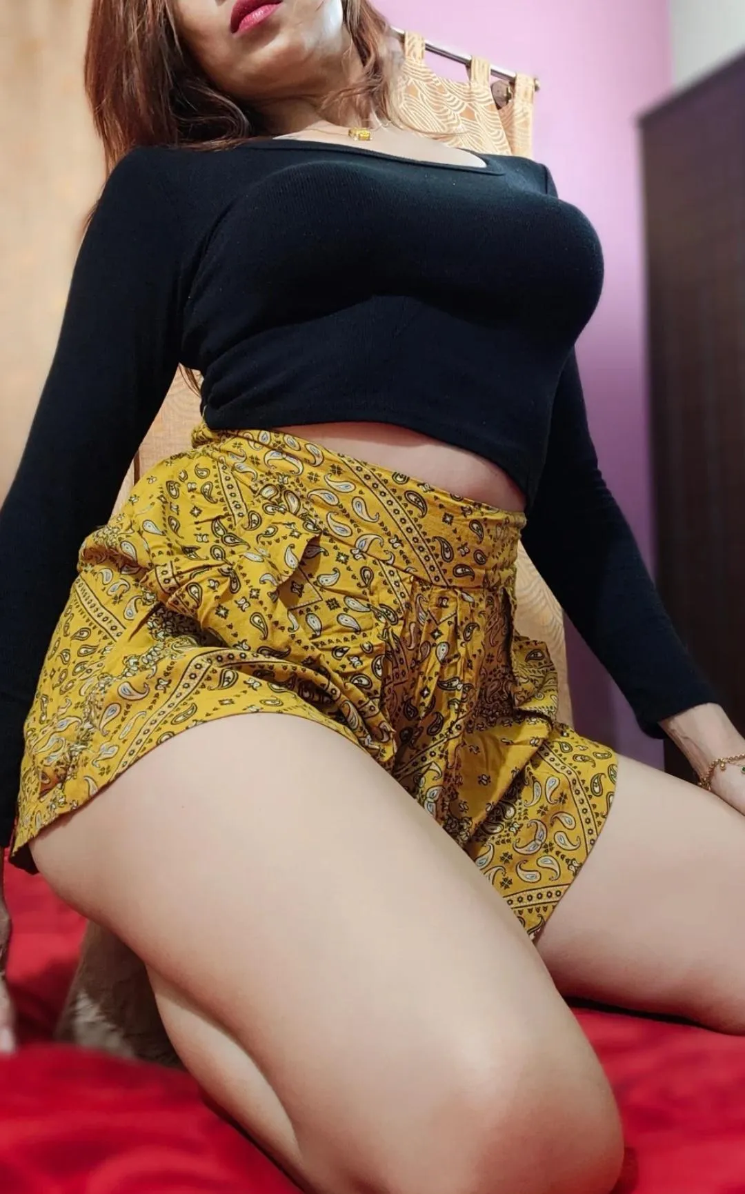 (f) do you like my mommy bod????? ?