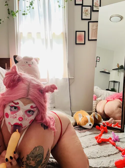 F30 just clowning around