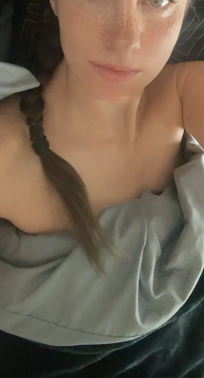 If I asked you to fuck me.. would you say yes or no?