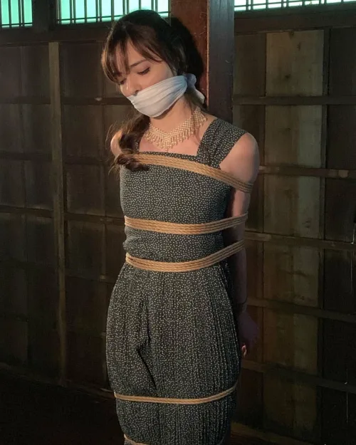 Petite women in dresses ✨️