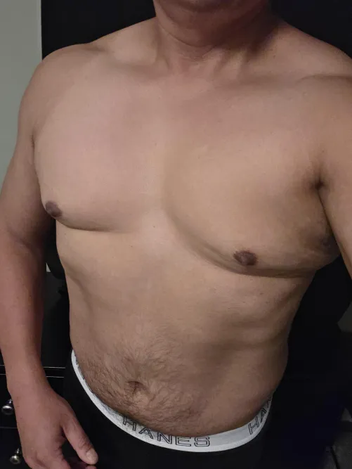 Single Stright M49 looking couple to get to know.