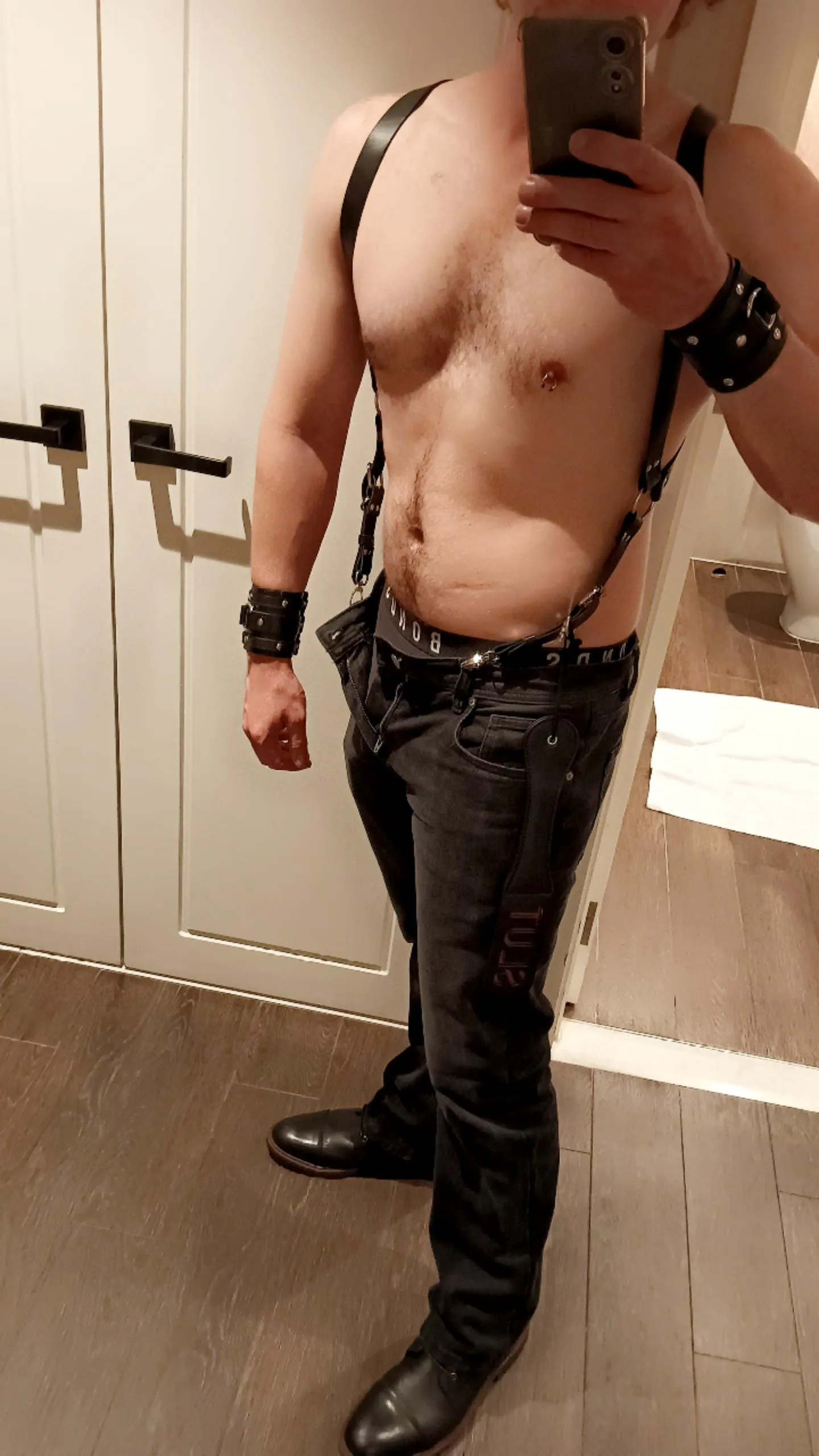 Fun friday night (M)