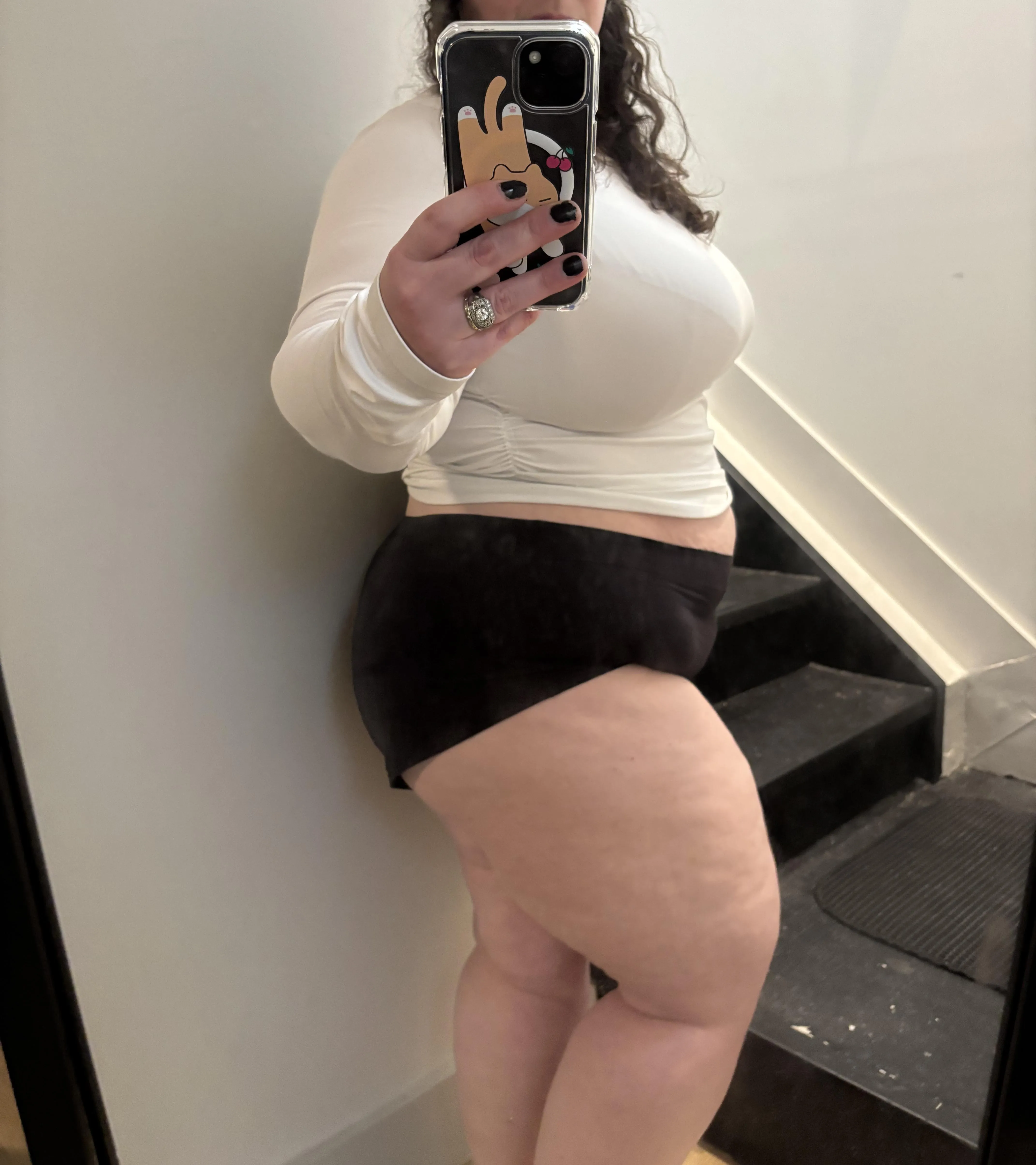 I don’t normally wear white, but I may wear it more often. This shirt is really showing off my thiccness!