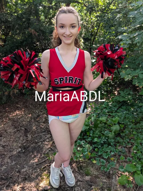 This little cheerleader doesn’t potty-train on game day!