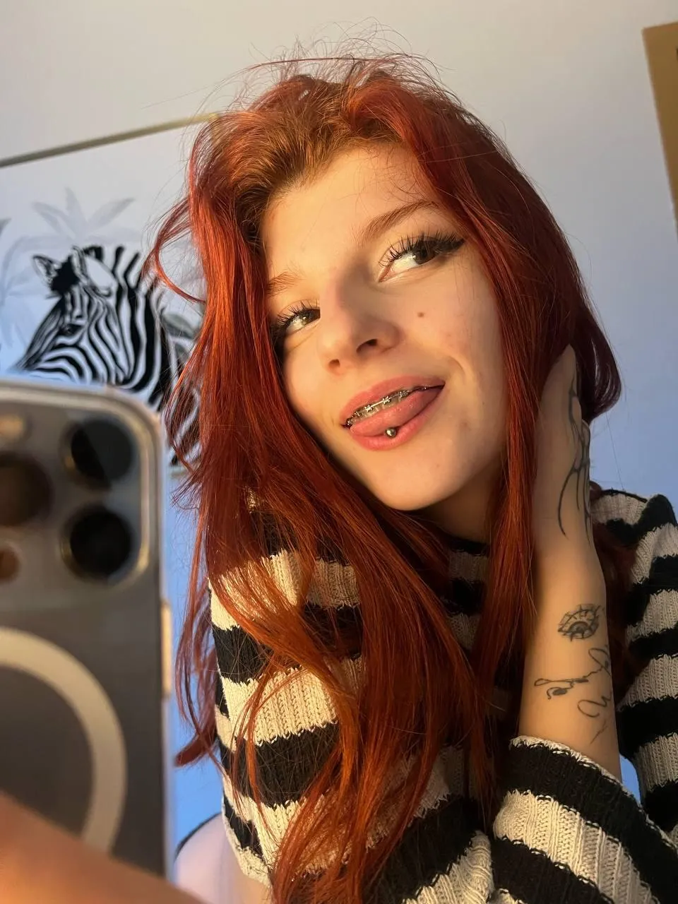 braces, tongue ring, stripes n chaos energy. i think i nailed the look today?