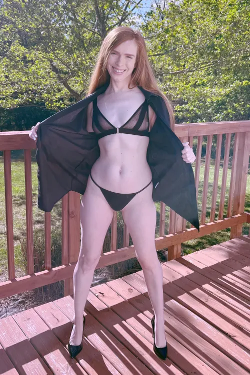 39 yo mom of 3.. fucking me hard or passionately?