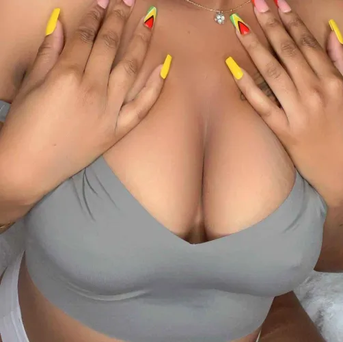 A big tits needs big hands.