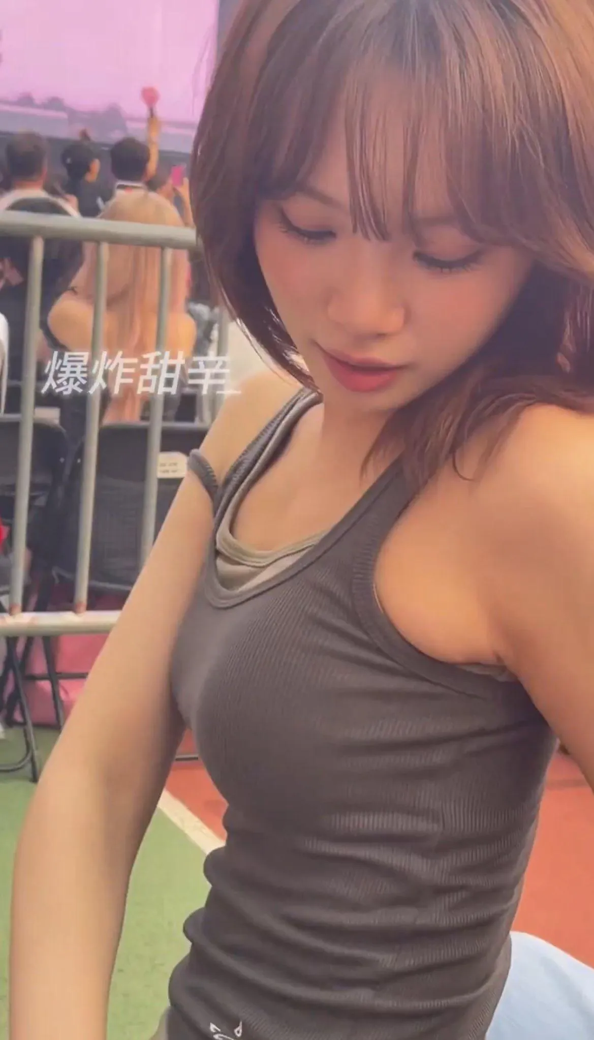 Chaewon - Lesserafim