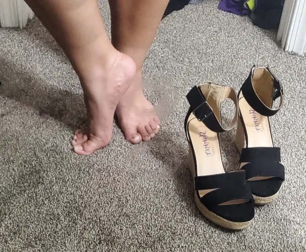 Clean my soles? Or suck my toes?