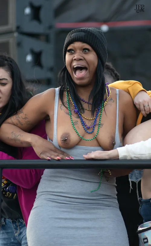 Flashing the crowd for beads