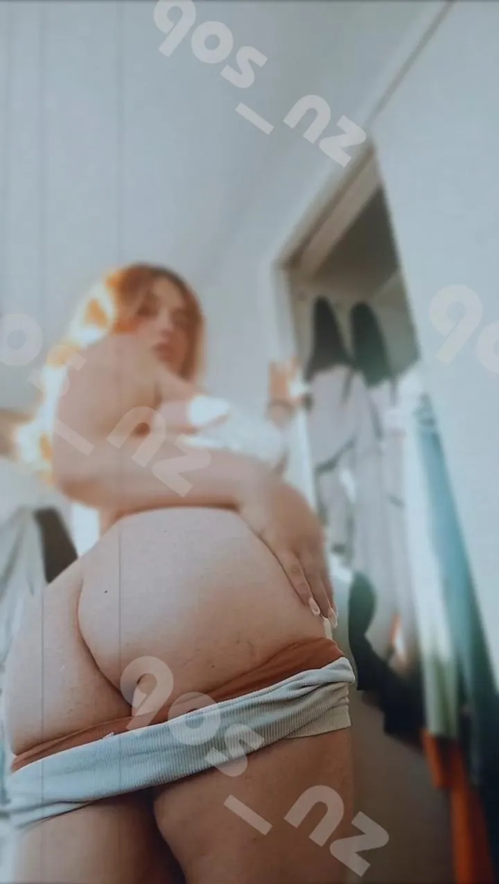 Happy thick Tuesdays 😁