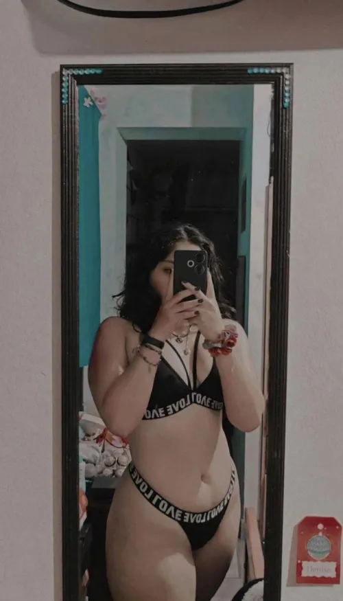 Mi novio cornudo subio anoche una foto mia como castigo, pero creo que debo complacerlos con otra mas jsjs