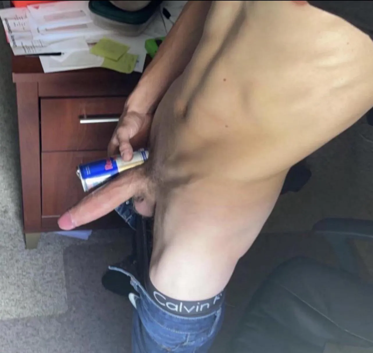 Any cowgirls need a bull? 😈