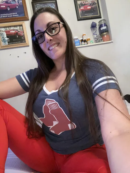 Nerdy MILF!