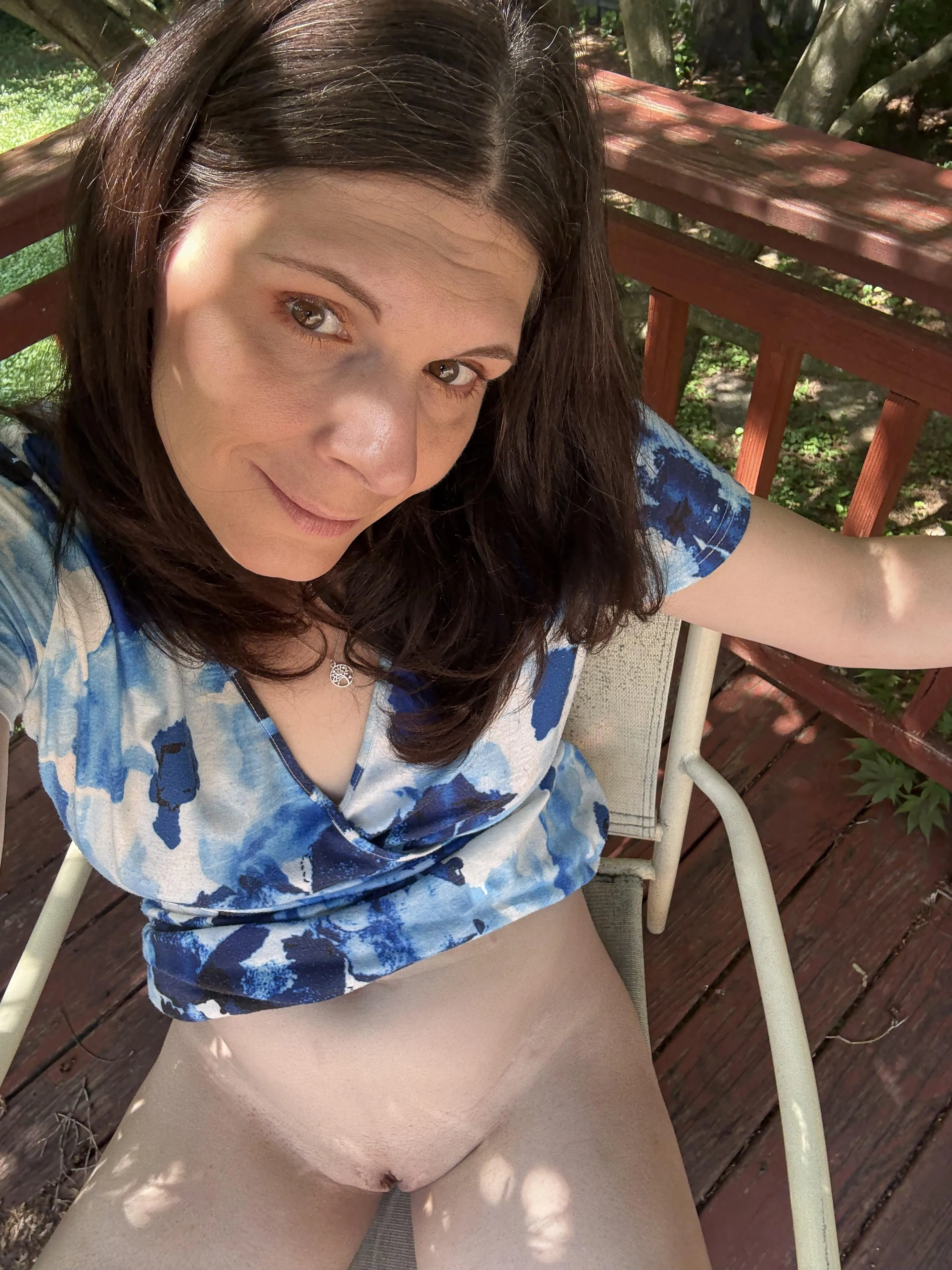 Staying semi cool and classy ♥️43F