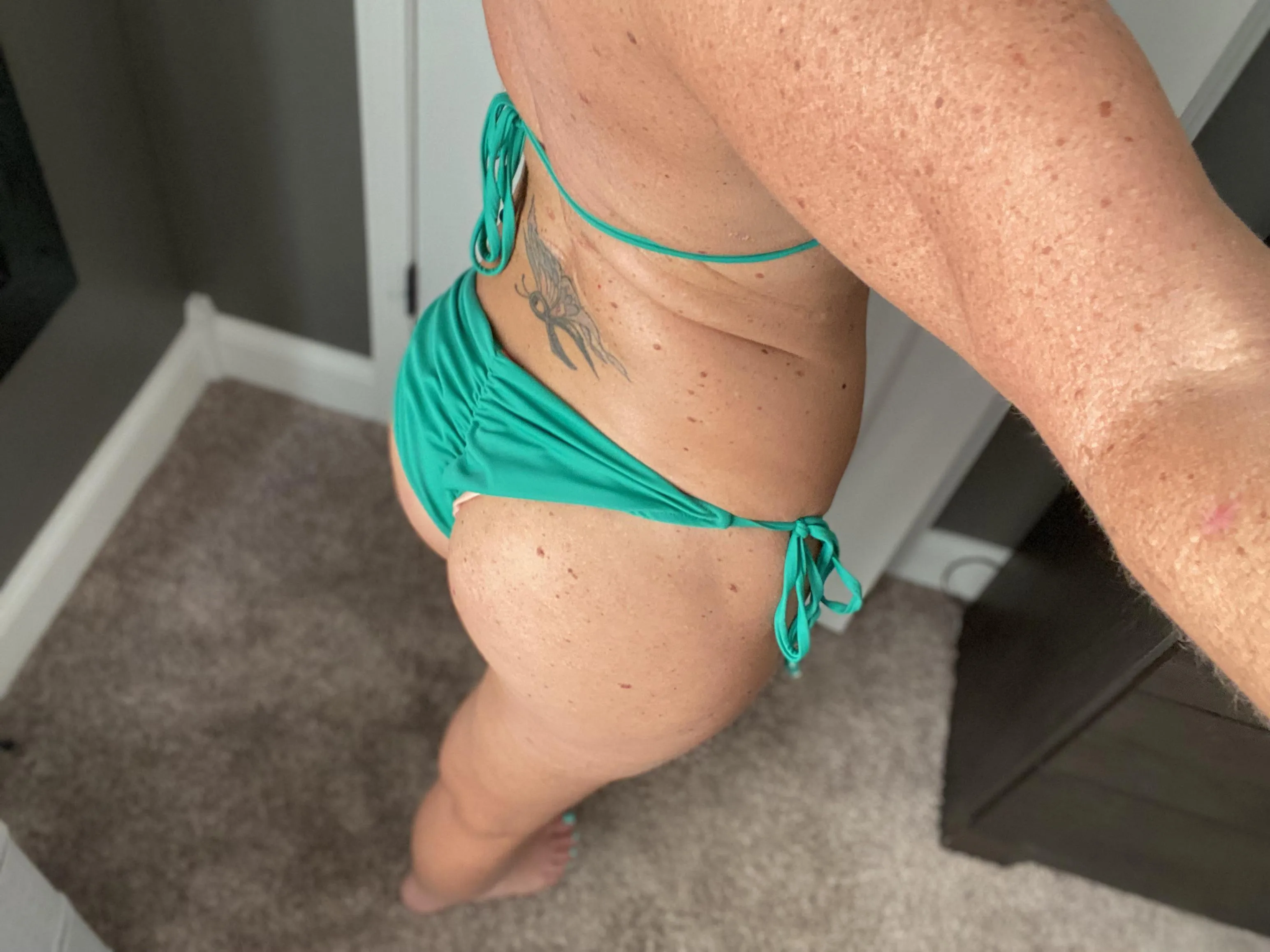 Rate this bikini booty