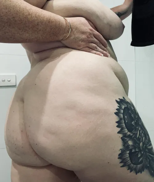 Cold and wet outside, warm and wet inside 🖤