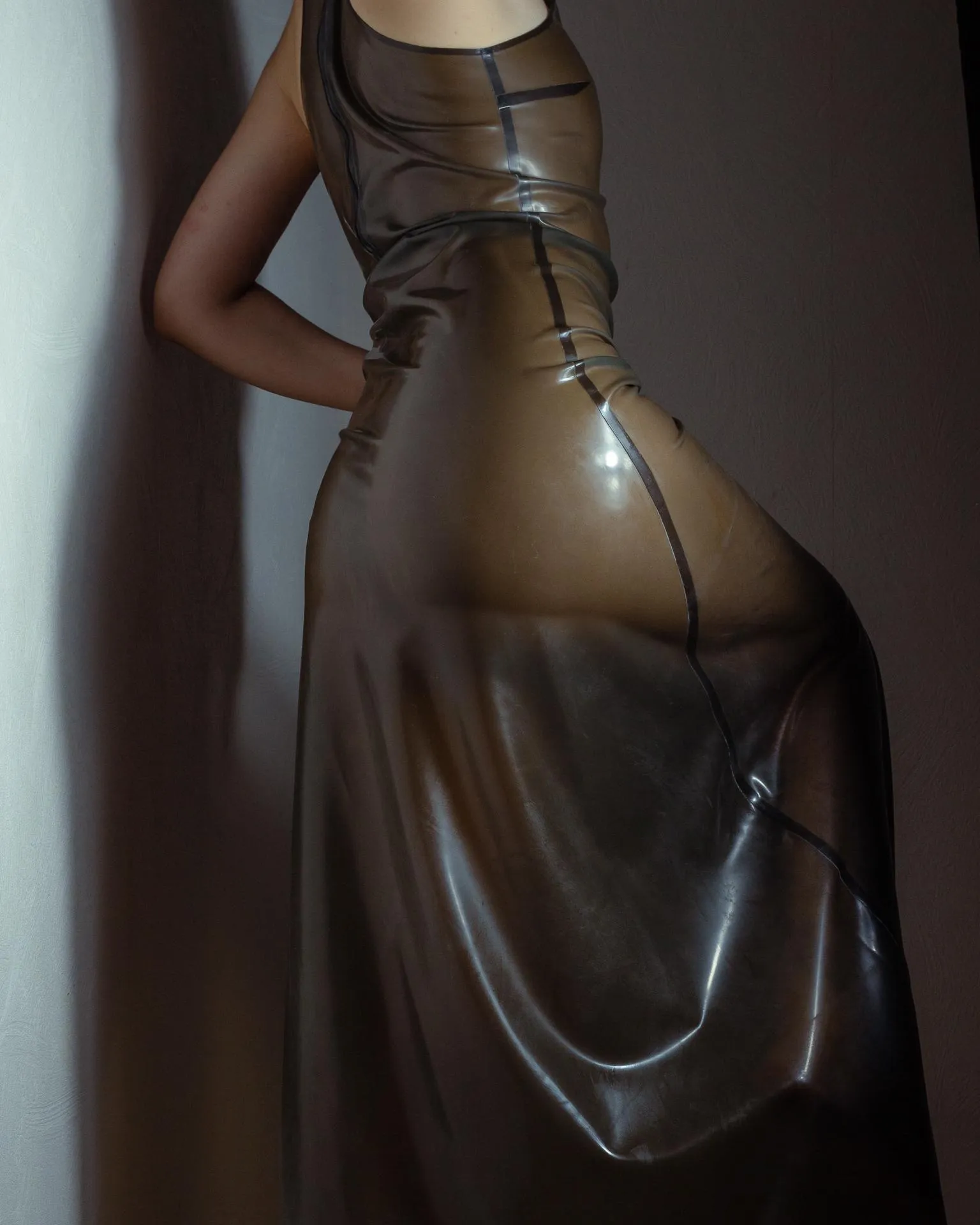 I need someone to shine this long loose dress