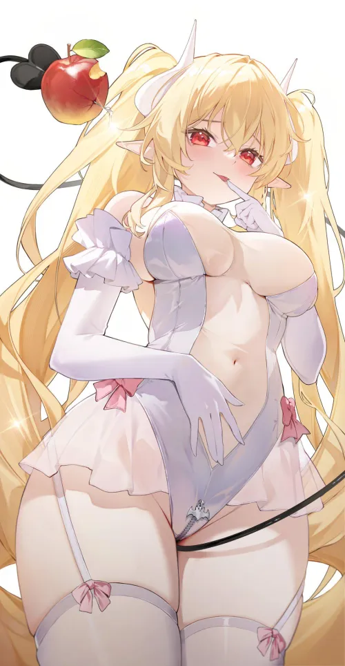 Kawaii blonde succubus