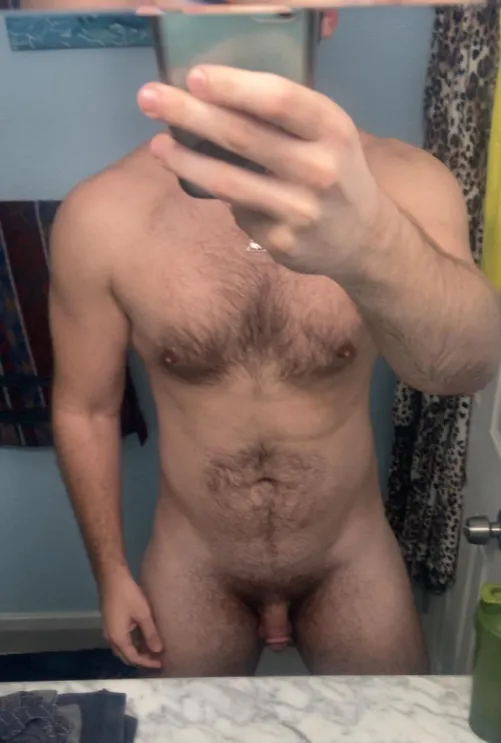 25 6’2 hairy jock. Give me your worst