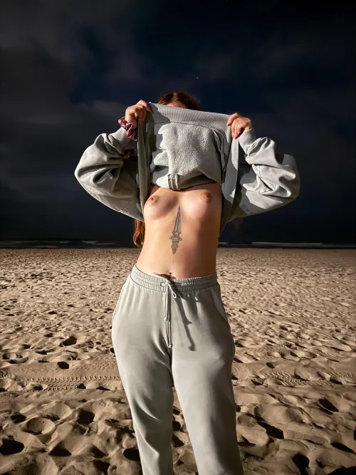 Late nite mission beach tits 😜