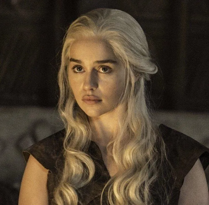 Literally wearing a potato sack and still the sexiest woman in the show