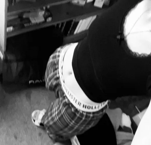 (Location) UK 18F Looking for bigger guys