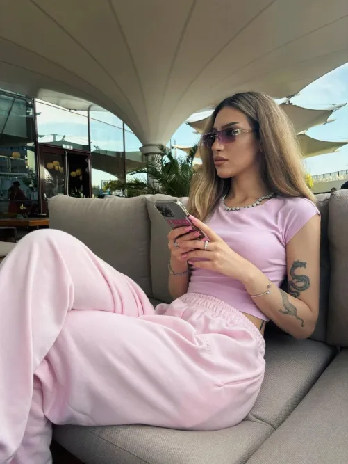 My slutty body wants to be tasted