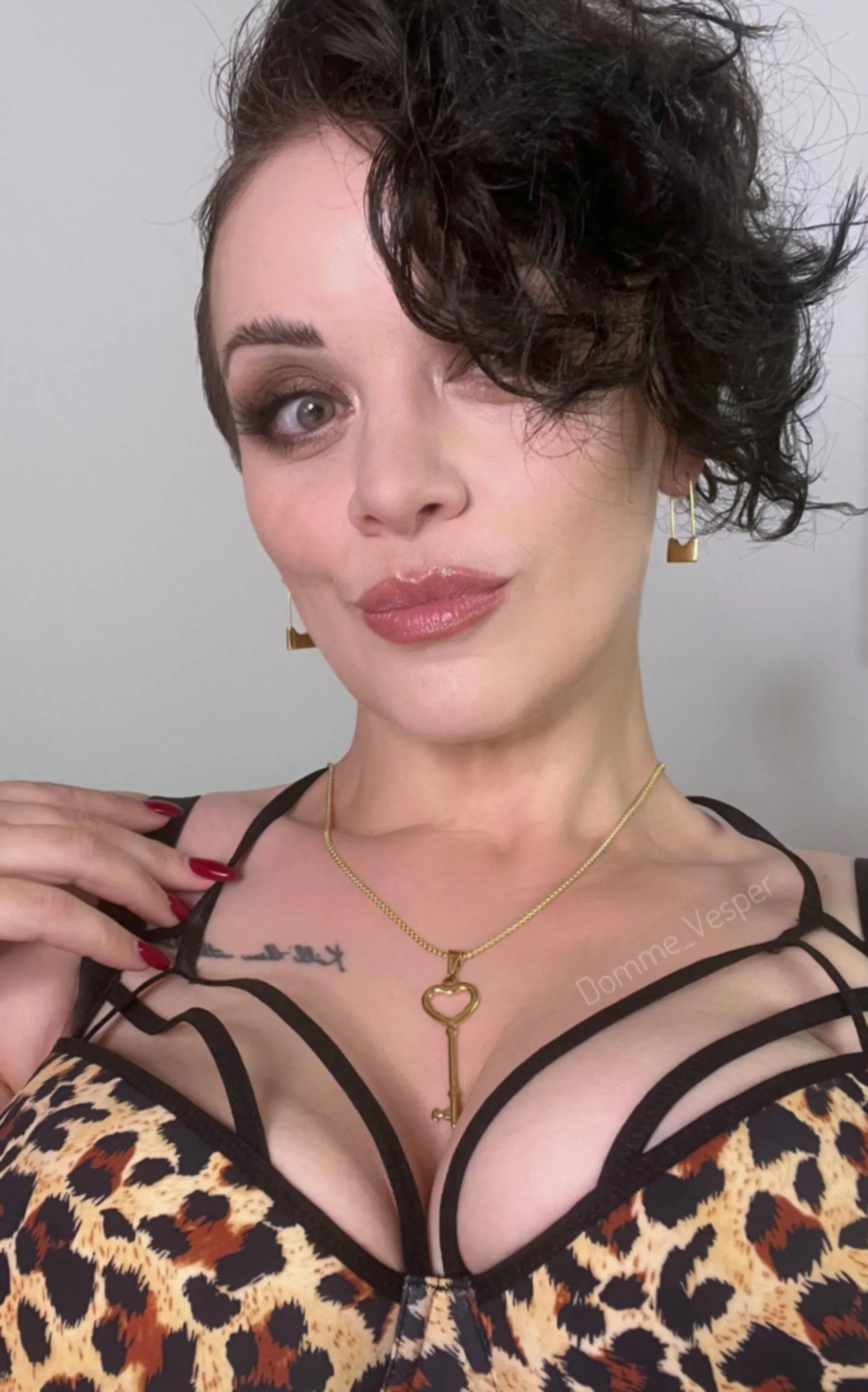 Ready to surrender? Taste my temptation 💋