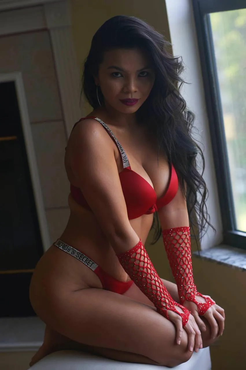 should I wear this on our first date?