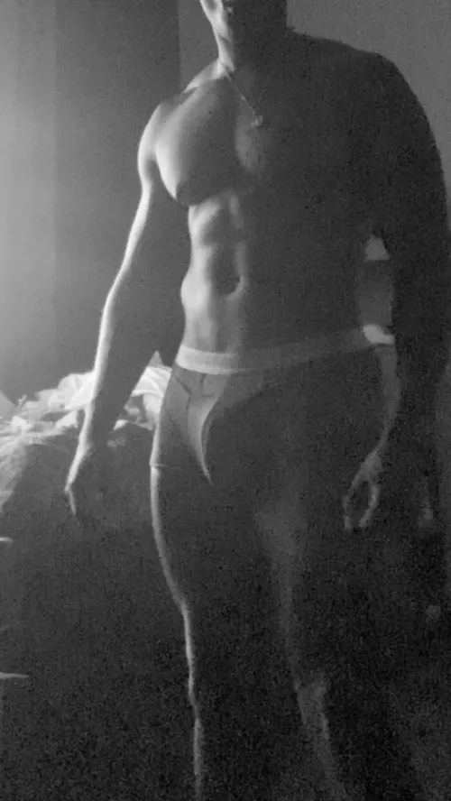 Straight M 24 looking for FWB