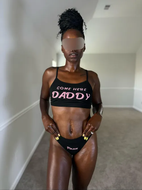 31M/32F hotwife couple - looking for bulls interested in ongoing play.