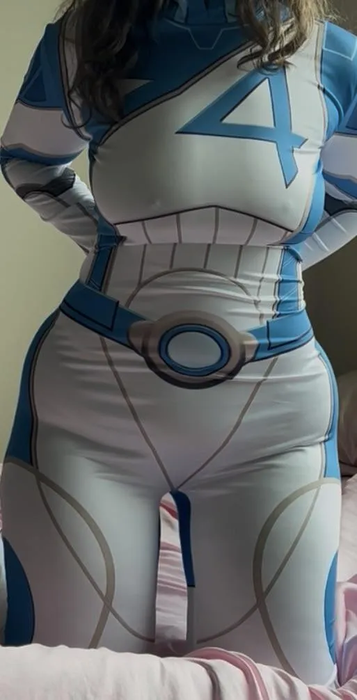 Invisible woman (lovelylex) [fantastic 4]