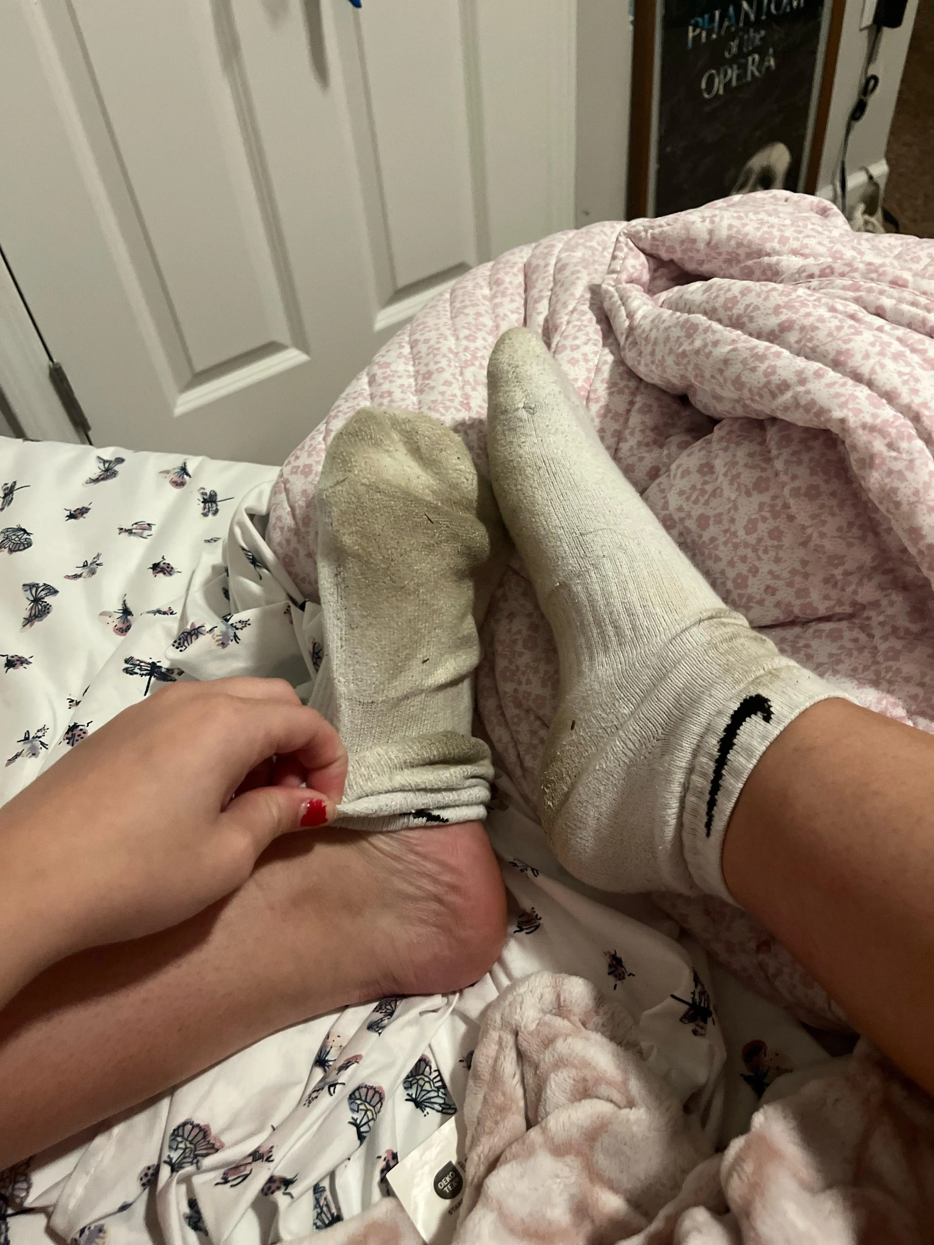 Wore the same stinky socks I wore yesterday to work (feet)