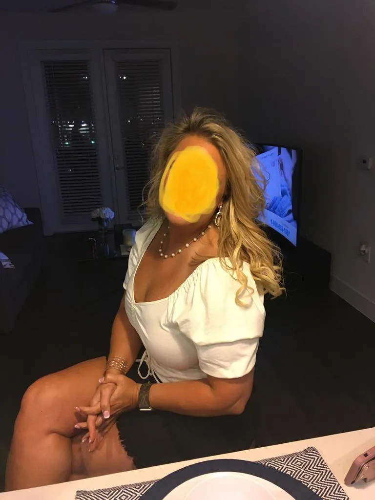 [54/60][MF4M][looking for BBC] Cuckold boyfriend watches!