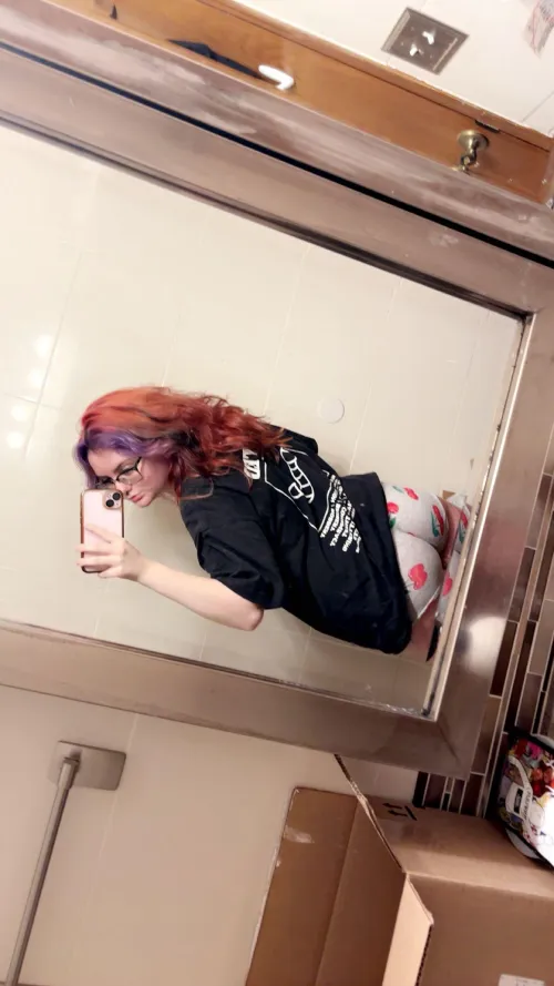 any daddies want to fund a college brats shopping spree?