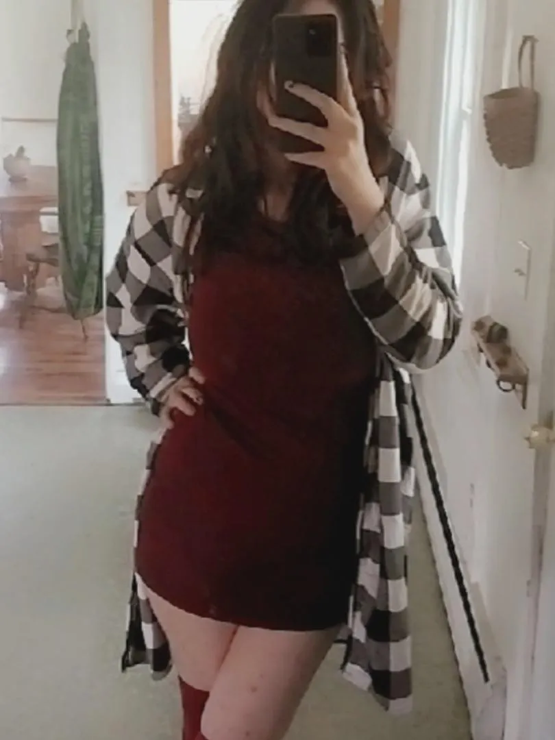 [B4D] anyone interested in a fun loving, sexual, and interactive sugar babe? I'm 22yo, very chatty, very flirtatious and excited about getting to know you and what makes you tick! - I verify and can provide proof of prior interactions with past Daddy's