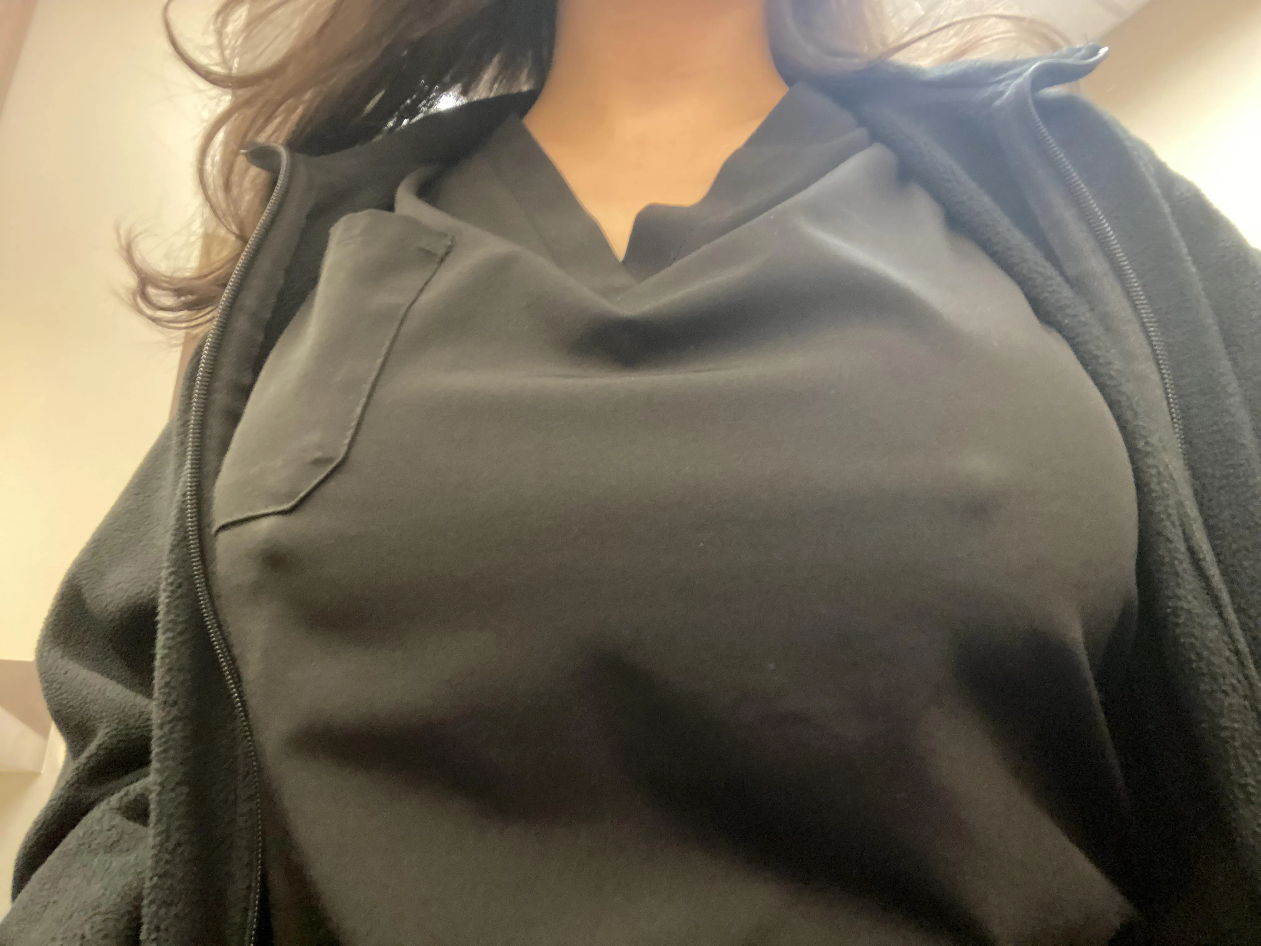 Checking in patients braless excites me 🤭